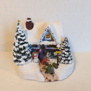 Thomas Kinkade's Hero's Welcome Teleflora 2020 Christmas Village Lightup Cottage